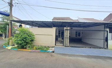 Disewakan Rumah Hook Bagus SHM LB150m di Regency Melati Mas Serpong TangSel, KD25100606