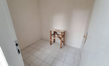 Disewakan Rumah Hook Bagus SHM LB150m di Regency Melati Mas Serpong TangSel, KD25100606