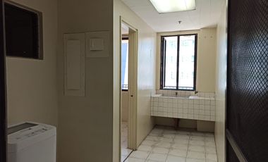 Furnished 3 Bedroom with Parking for rent in Skyland Plaza Makati