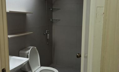 Furnished 3 Bedroom with Parking for rent in Skyland Plaza Makati