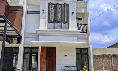 Townhouse Cantik di Jl Kayumanis Cuma 700 Meter Ke Jl Sholeh Iskandar 2KM ke Exit Tol Kayu Manis