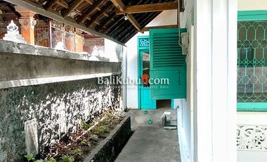 [AMS.047.INT] Jual Rumah Klasik + Gudang Untuk Usaha di Jl Ratna Denpasar + Baru Selesai Renovasi