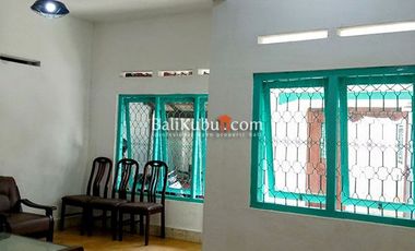 [AMS.047.INT] Jual Rumah Klasik + Gudang Untuk Usaha di Jl Ratna Denpasar + Baru Selesai Renovasi