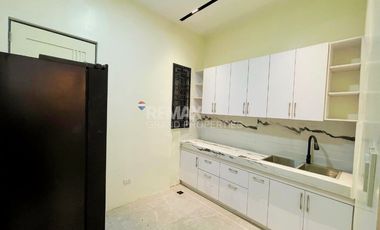 Modern Bungalow with 2 Apartments for Sale in Villa Victoria, San Fernando Pampanga