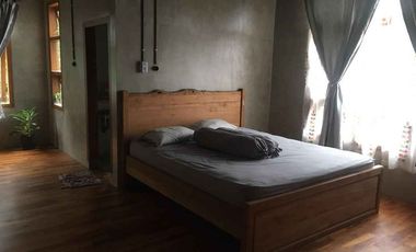 Di Jual Rumah Berkonsep Villa di Kota Blitar