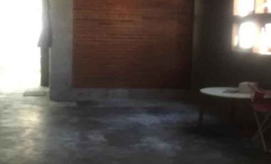 Di Jual Rumah Berkonsep Villa di Kota Blitar