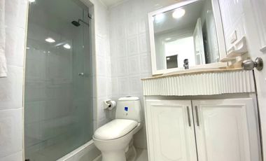 Alquiler de Apartamento en Pozos Colorados de 4 Habitaciones 3 baños.