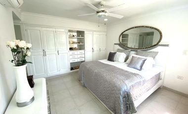 Alquiler de Apartamento en Pozos Colorados de 4 Habitaciones 3 baños.