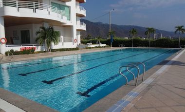 Alquiler de Apartamento en Pozos Colorados de 4 Habitaciones 3 baños.