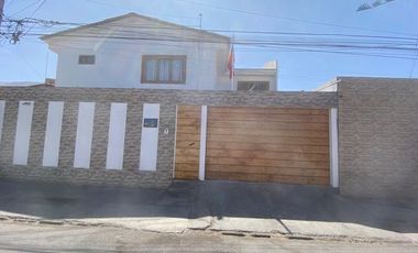 🏠SE VENDE CASA EN PASAJE DOLORES.