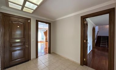 RESIDENCIA EN RENTA EN COLONIA CIPRES TOLUCA