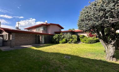 RESIDENCIA EN RENTA EN COLONIA CIPRES TOLUCA