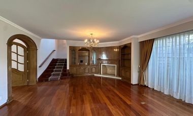 RESIDENCIA EN RENTA EN COLONIA CIPRES TOLUCA