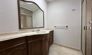 RESIDENCIA EN RENTA EN COLONIA CIPRES TOLUCA