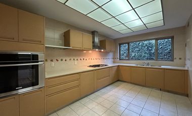 RESIDENCIA EN RENTA EN COLONIA CIPRES TOLUCA