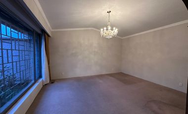 RESIDENCIA EN RENTA EN COLONIA CIPRES TOLUCA