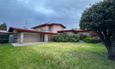 RESIDENCIA EN RENTA EN COLONIA CIPRES TOLUCA