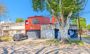 VENTA CASA 3 DORMITORIOS-QUINCHO-COCHERA