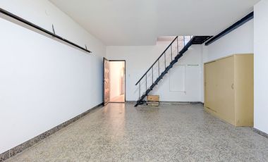 VENTA CASA 3 DORMITORIOS-QUINCHO-COCHERA