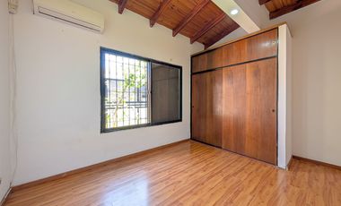 VENTA CASA 3 DORMITORIOS-QUINCHO-COCHERA