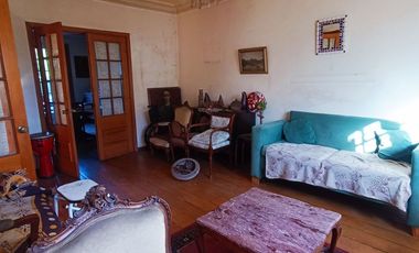 Vendo Casa de 6 dormitorios en Ñuñoa