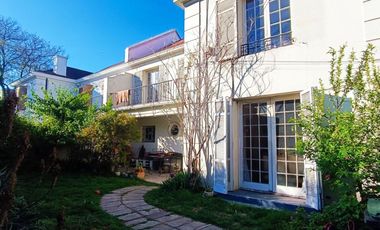 Vendo Casa de 6 dormitorios en Ñuñoa