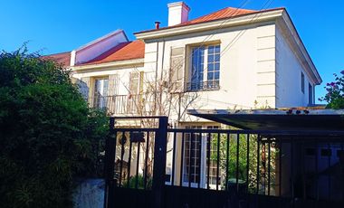 Vendo Casa de 6 dormitorios en Ñuñoa