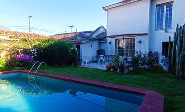 Vendo Casa de 6 dormitorios en Ñuñoa