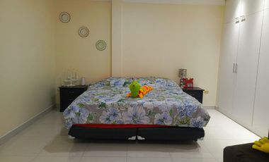 CASA DE VENTA EN URBANIZACION VILLA ESPAÑA, ETAPA SEVILLA, GUAYAQUIL ECUADOR