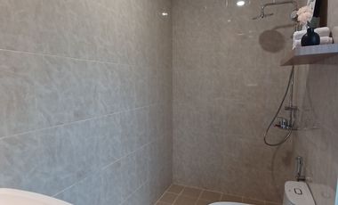 Sederhanakan Hidup Anda! Satu Rumah 2 Lantai (4 Kamar) Solusi Akses Bandara, Tol, & Sekolah. Cek Harga Rp 998 Juta.