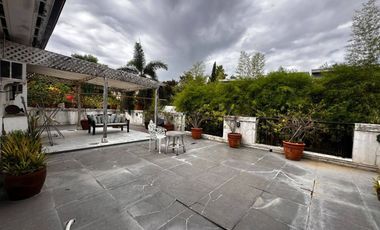 FOR SALE: 5-Bedroom Single-Family House in Plainview, Mandaluyong City