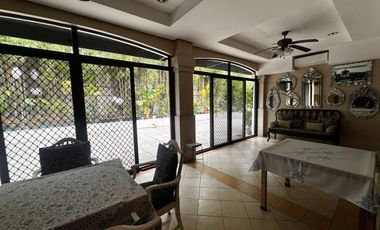 FOR SALE: 5-Bedroom Single-Family House in Plainview, Mandaluyong City
