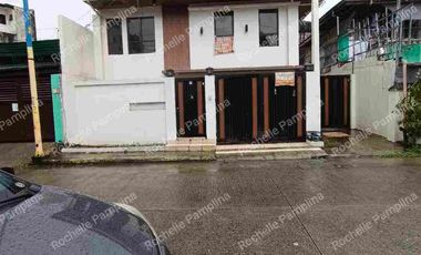 Mandaluyong Single Attached House and Lot  For Sale, 26M