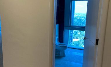 Penthouse unit for Rent at Pacific Plaza Towers in BGC, Taguig City