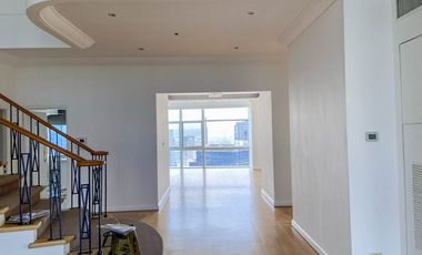 Penthouse unit for Rent at Pacific Plaza Towers in BGC, Taguig City