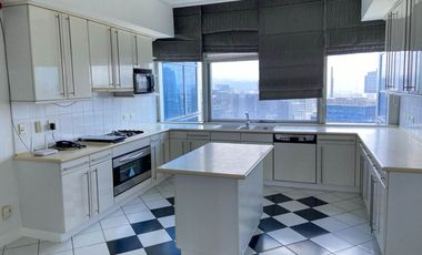 Penthouse unit for Rent at Pacific Plaza Towers in BGC, Taguig City