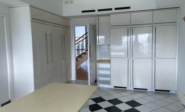 Penthouse unit for Rent at Pacific Plaza Towers in BGC, Taguig City