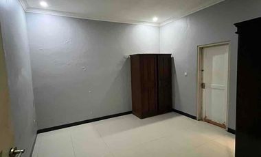 Disewakan Rumah Besar