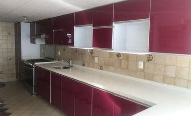 Linda casa en venta en Valle Dorado