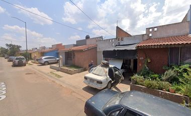 Casa en venta en Caoba 129, 47184 Fraccionamiento Tierra Roja, Jal.AHH