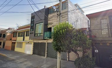 CASA EN VENTA EN MOCTEZUMA 2A SECCION
