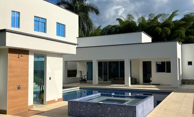 Hermosa Casa Campestre En Alquiler