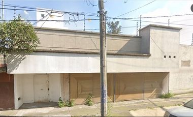 CASA EN VENTA A 100 METROS DEL AEROPUERTO INTERNACIONAL CDMX T1