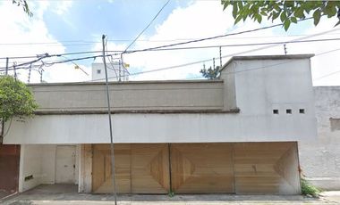 CASA EN VENTA A 100 METROS DEL AEROPUERTO INTERNACIONAL CDMX T1