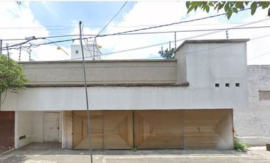 CASA EN VENTA A 100 METROS DEL AEROPUERTO INTERNACIONAL CDMX T1