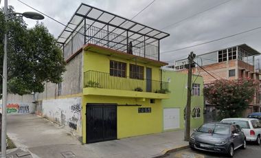CASA EN VENTA EN LA COLONIA MOCTEZUMA 2A SEECC