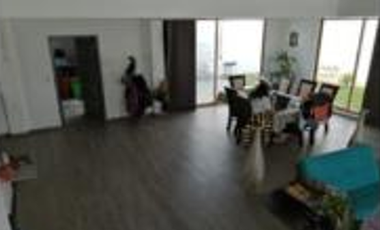 ¡¡OPORTUNIDAD UNICA, EDIFICO CON ALMACEN, MAS CASA HABITACION CON JARDIN, ALBERCA Y PATIO, ¡¡¡EN VENTA DE REMATE BANCARIO!!! (YA CON ADJUDICACION)