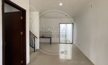 Dijual Rumah 3 BR + 1 Hadap Utara di Green Lake City Cluster Asia  - 2 Lantai, Unfurnished