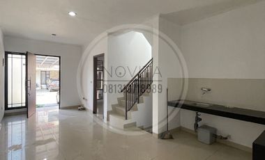 Dijual Rumah 3 BR + 1 Hadap Utara di Green Lake City Cluster Asia  - 2 Lantai, Unfurnished