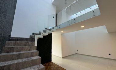 CASA EN RENTA O VENTA EN LOMAS DEL SUR